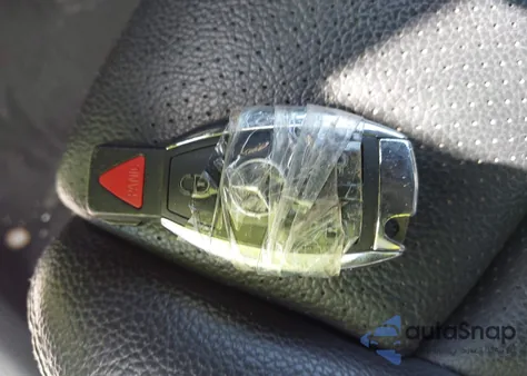 2019 Mercedes-Benz Glc 300 z USA, uszkodzony, nr VIN WDC0G4JB6KV177154